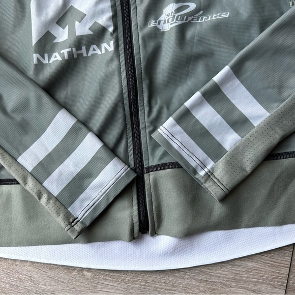 Peak Run Performance  Love The Pain Pusey Jersey Jacket - Picture 9 of 16